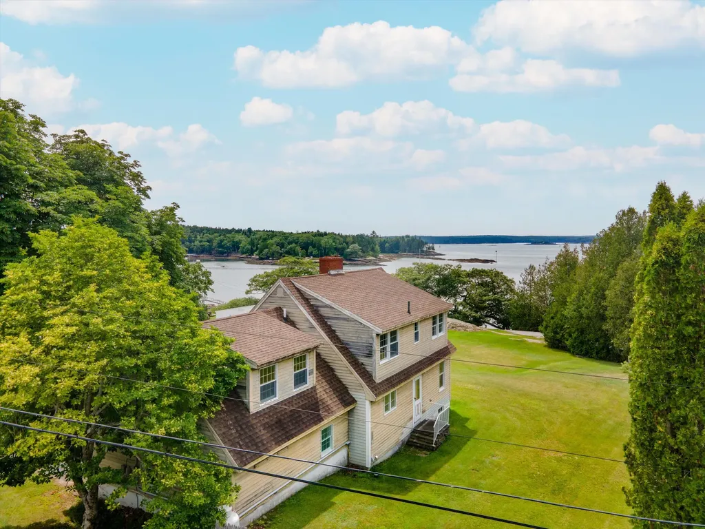 8 Chandler Road Boothbay ME 04537