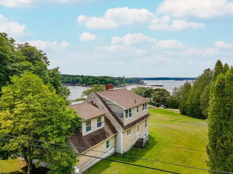 8 Chandler Road Boothbay ME 04537