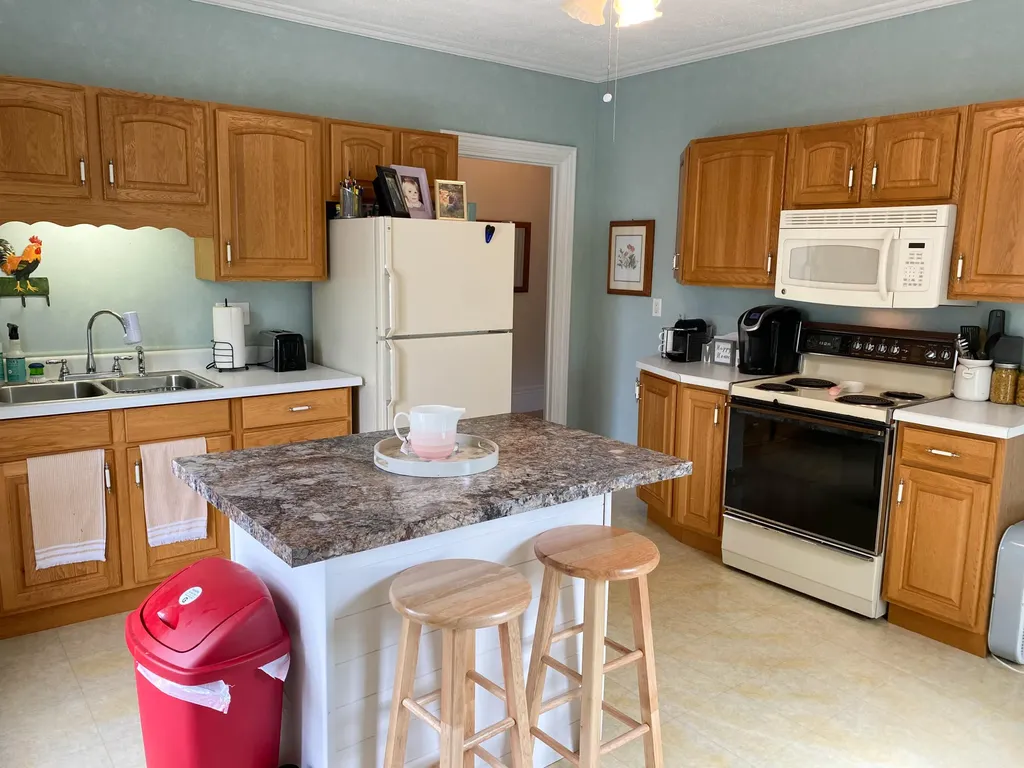 6 Coombs Street Bangor ME 04401
