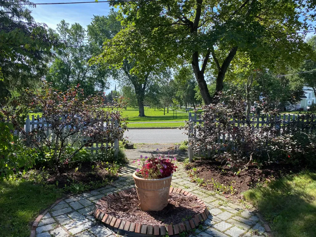 6 Coombs Street Bangor ME 04401