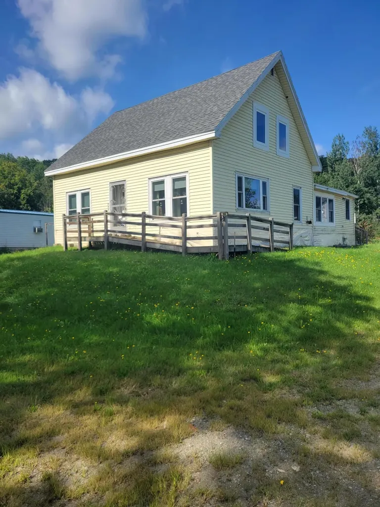 904 Clark Road Plymouth ME 04969