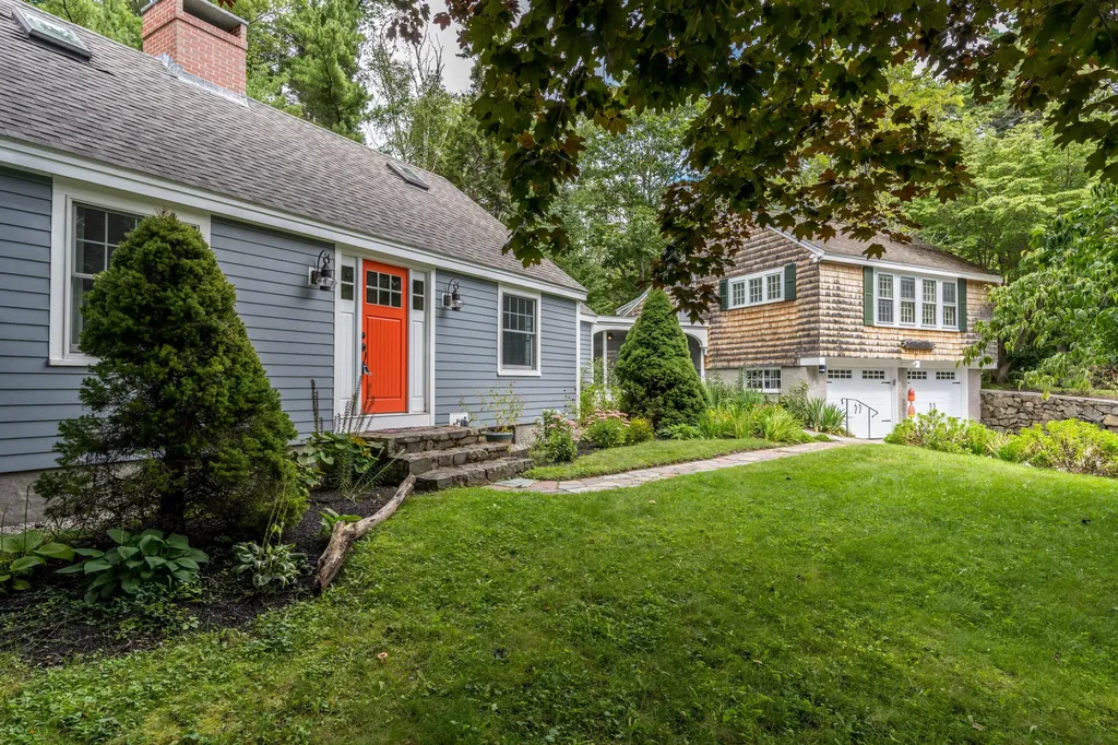 43 Beach Avenue Kennebunk ME 04043