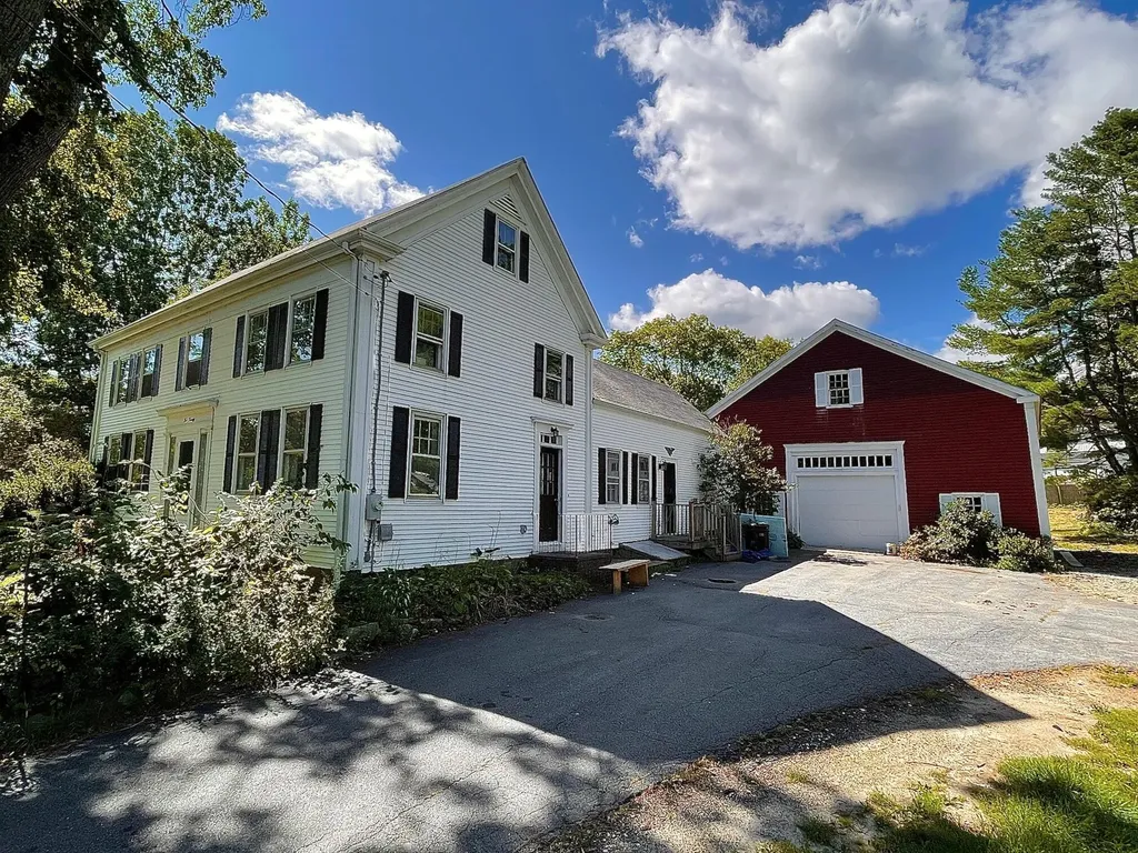 220 Middle Road Falmouth ME 04105