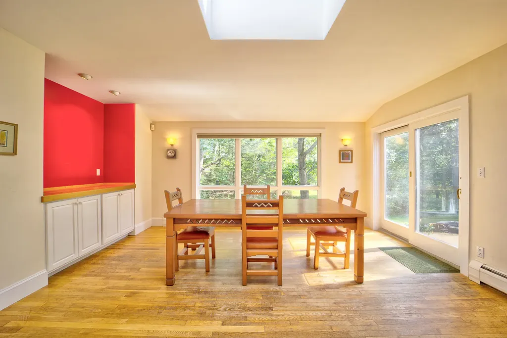 29 Penny Lane Blue Hill ME 04614