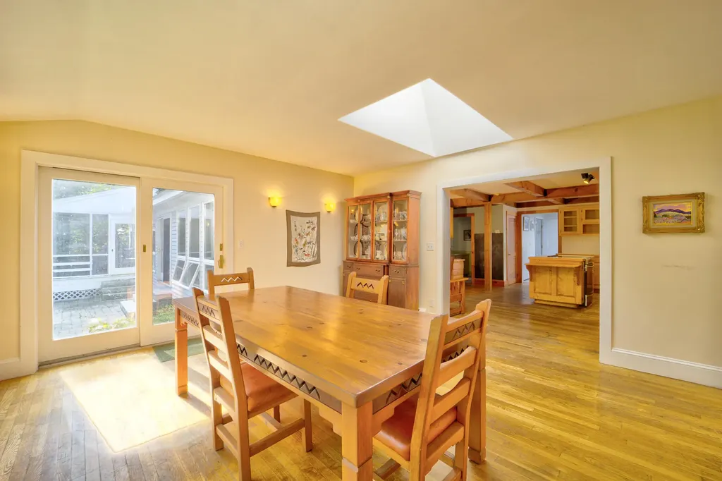 29 Penny Lane Blue Hill ME 04614