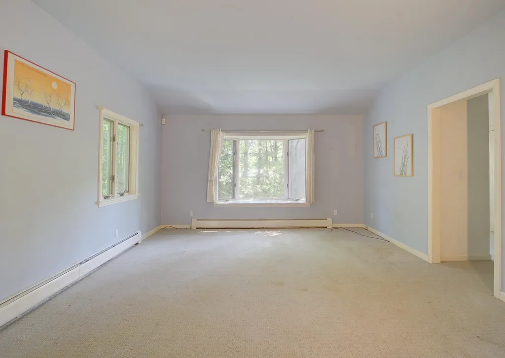 29 Penny Lane Blue Hill ME 04614