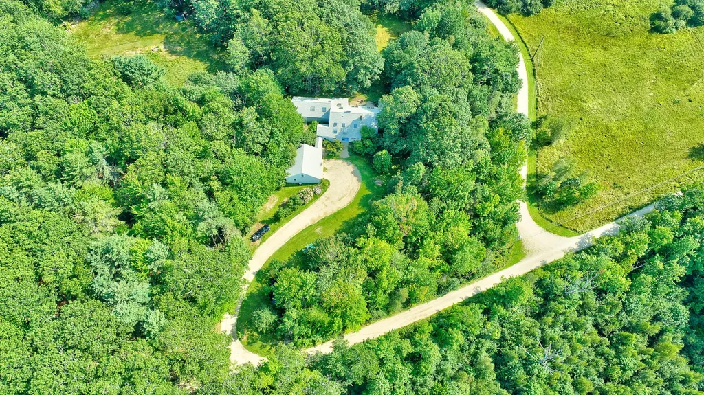 29 Penny Lane Blue Hill ME 04614