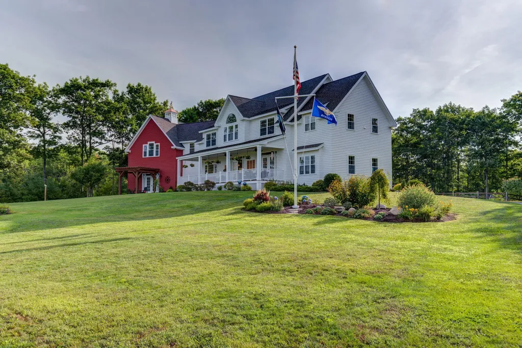 74 Tarkiln Hill Road Raymond ME 04071