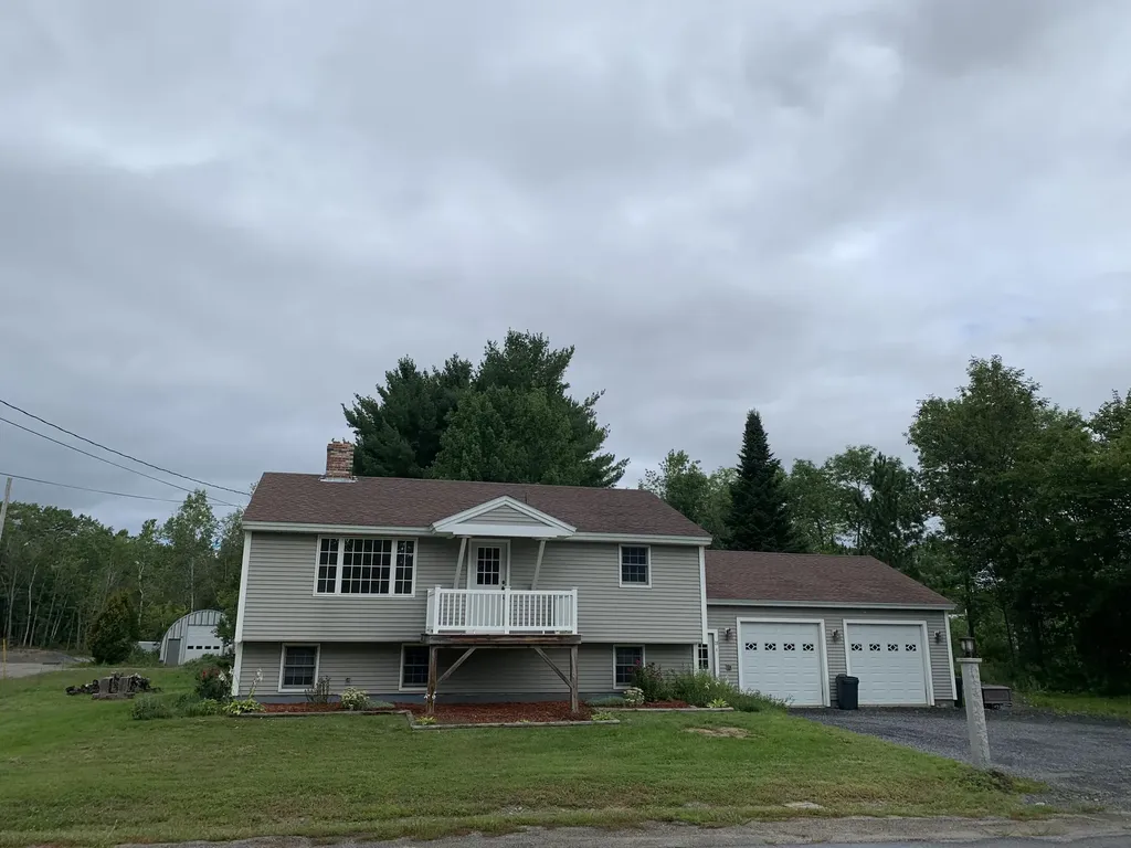 28 Marie Street Winslow ME 04901