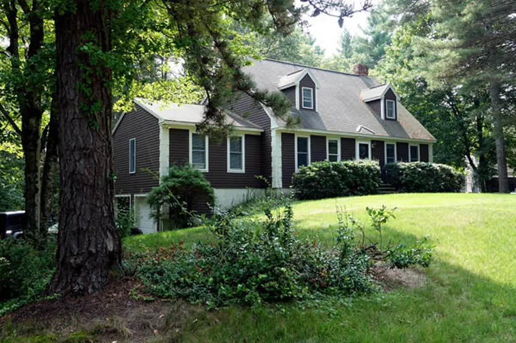 15 Whitmore Drive Windham ME 04062