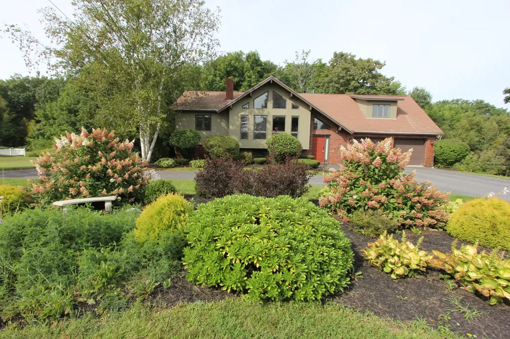 306 Beech Hill Road Auburn ME 04210