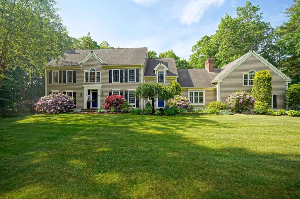 33 Grove Street Greenland NH 03840