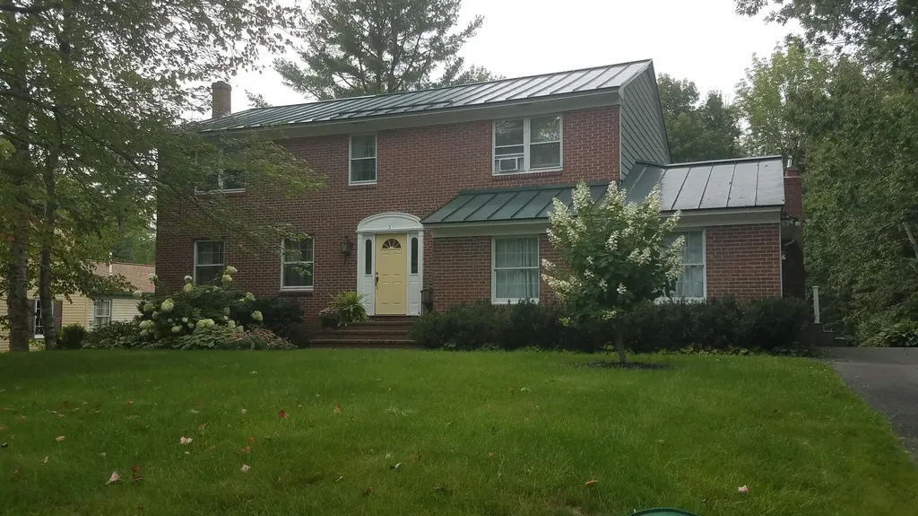 5 Eaton Drive Waterville ME 04901
