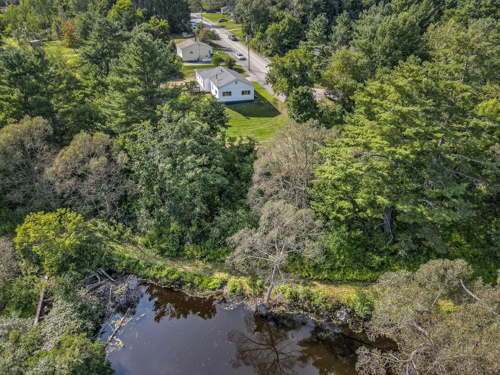 26 Tracy Street Augusta ME 04330