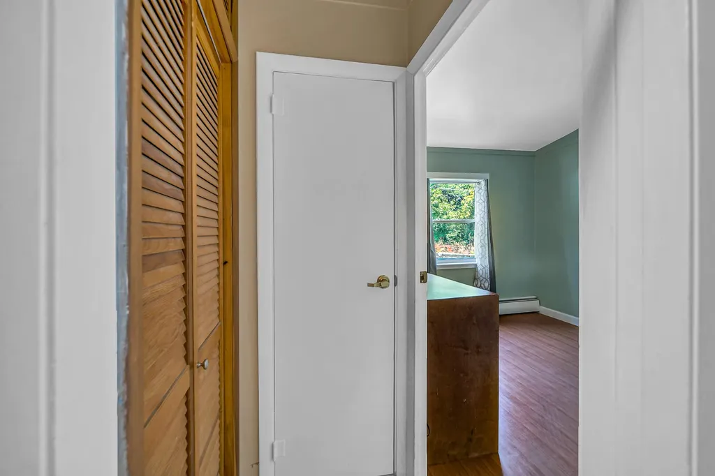 26 Tracy Street Augusta ME 04330