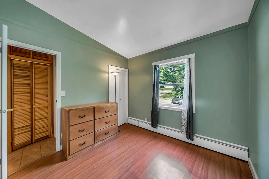 26 Tracy Street Augusta ME 04330