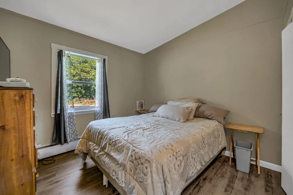 26 Tracy Street Augusta ME 04330