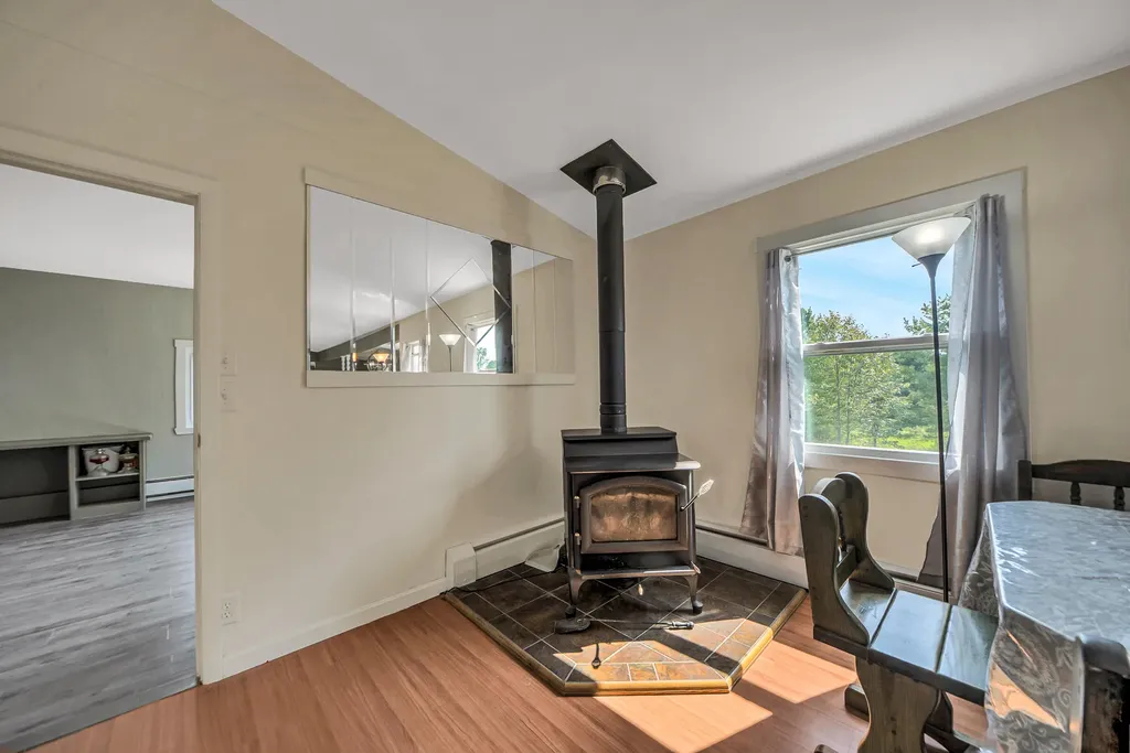 26 Tracy Street Augusta ME 04330