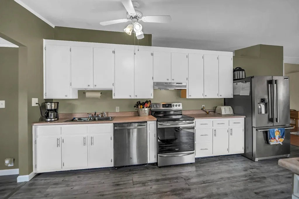 26 Tracy Street Augusta ME 04330