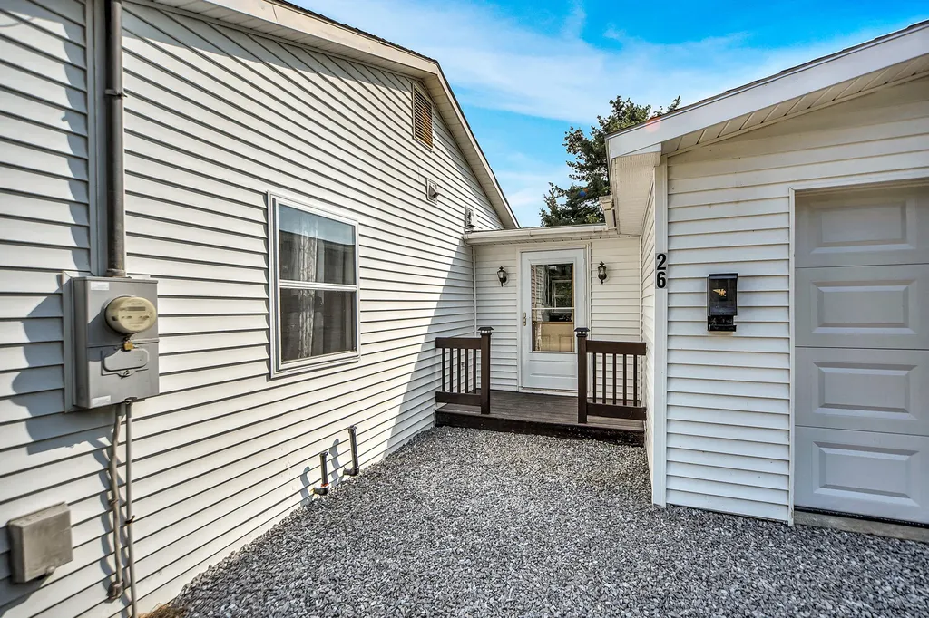 26 Tracy Street Augusta ME 04330