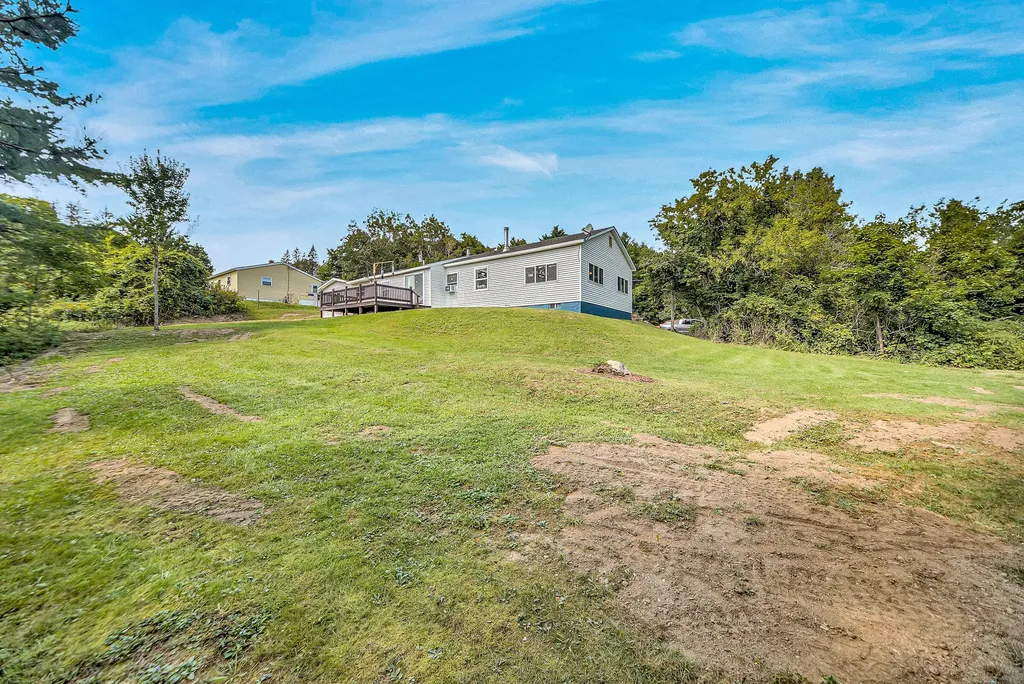 26 Tracy Street Augusta ME 04330