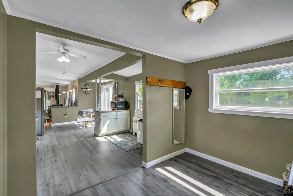 26 Tracy Street Augusta ME 04330