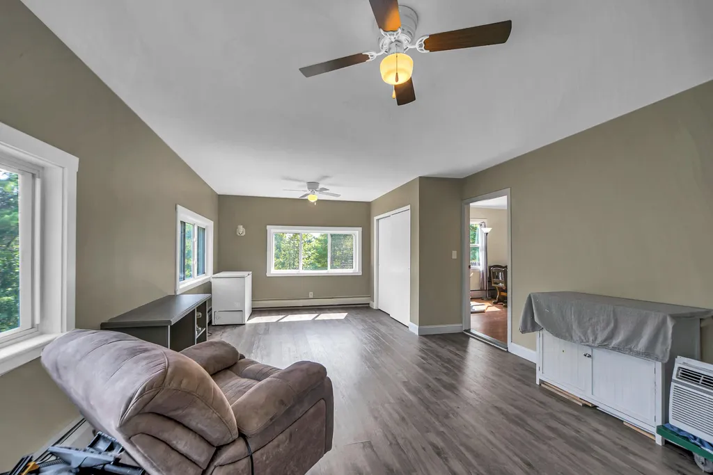 26 Tracy Street Augusta ME 04330