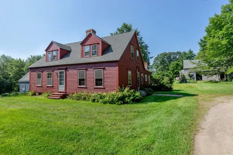 922 Gardiner Road Wiscasset ME 04578