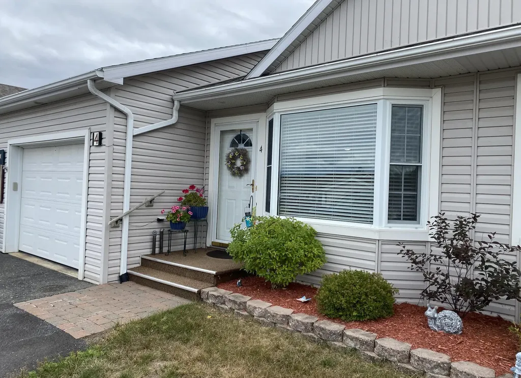 28 Pine Street Fort Kent ME 04743