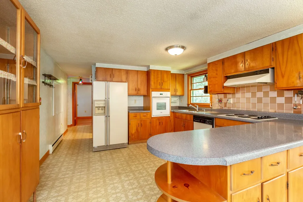 25 Richardson Lane West Bath ME 04530