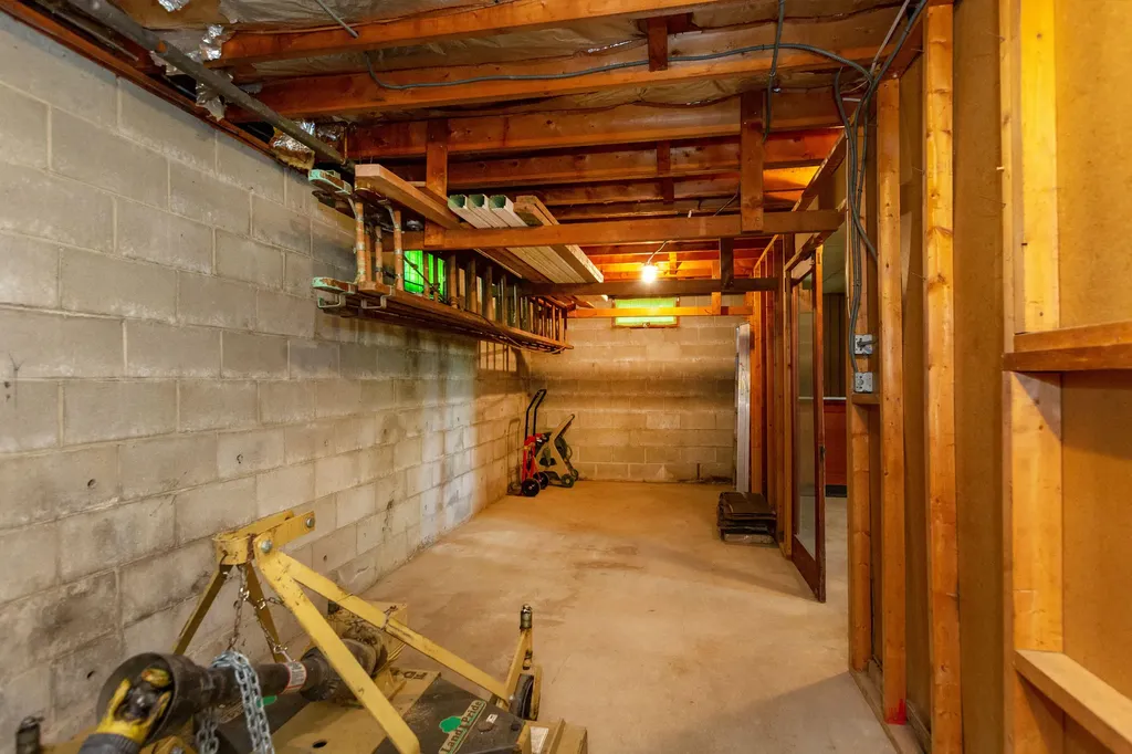 25 Richardson Lane West Bath ME 04530