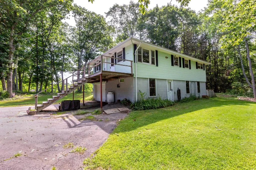 25 Richardson Lane West Bath ME 04530