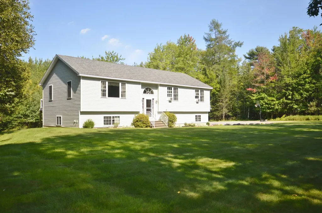 200 Hoxie Hill Road Orrington ME 04474