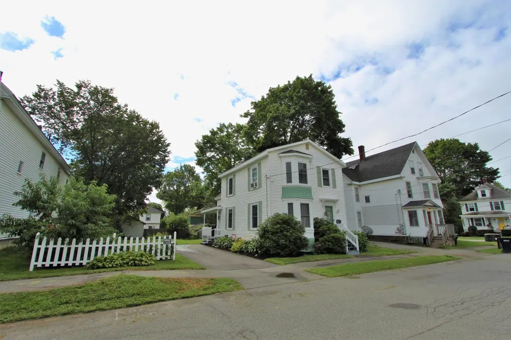48 Vernon Street Bangor ME 04401