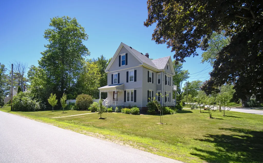29 Green Street Thomaston ME 04861
