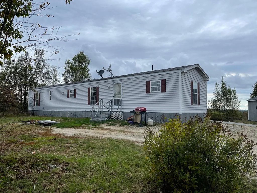 128 Epping Road Columbia ME 04623