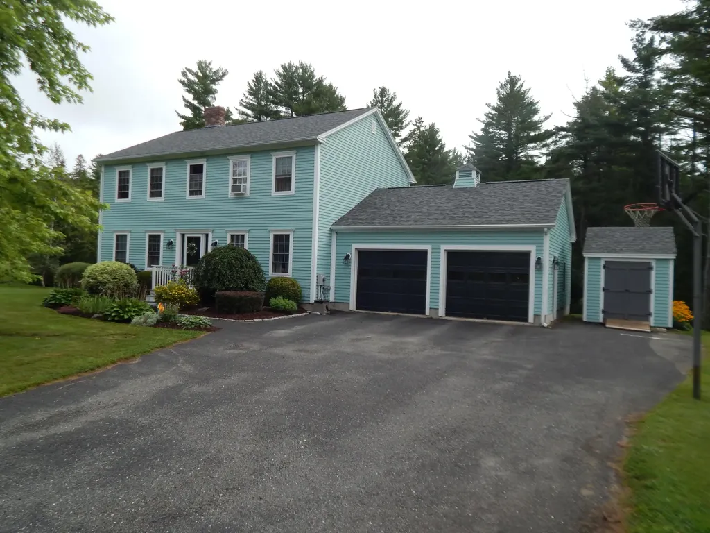 28 Rosebud Lane Brewer ME 04412