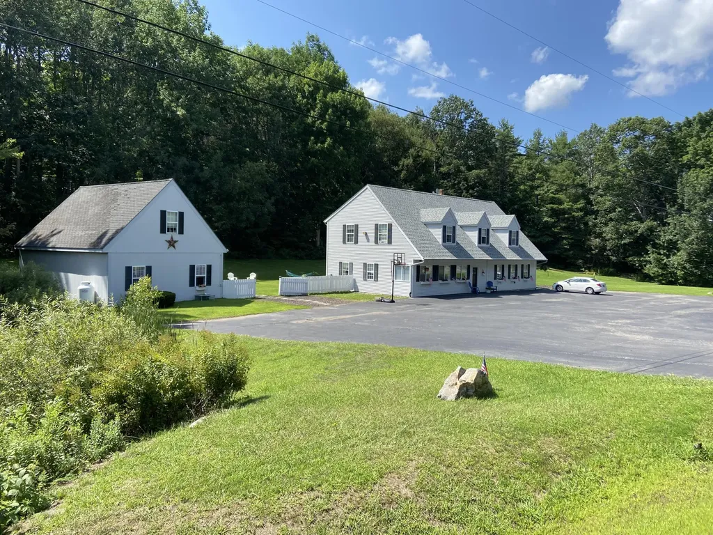 27 Boothbay Road Edgecomb ME 04556