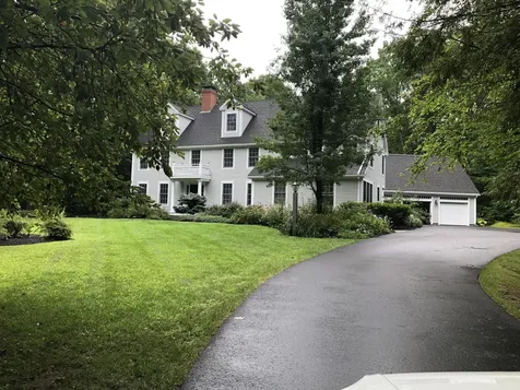 10 Susan Lane Falmouth ME 04105