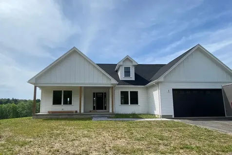 8 Donegal Drive Veazie ME 04401