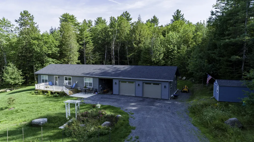 41 Five Seasons Road Mount Vernon ME 04352