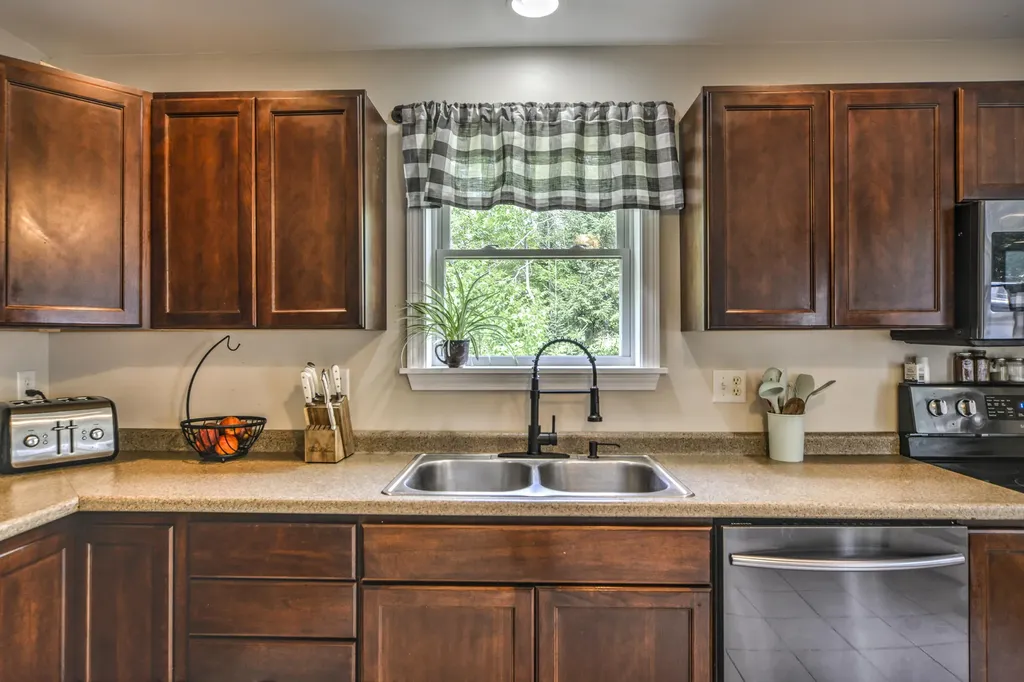 168 Crowell Hill Road Vassalboro ME 04989