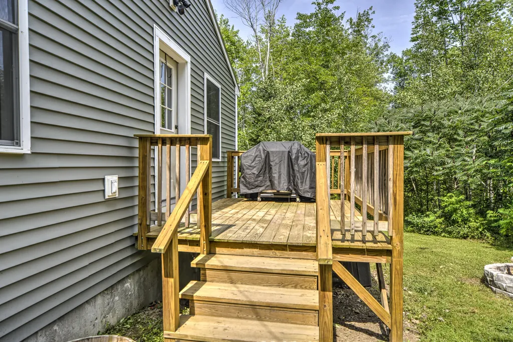 168 Crowell Hill Road Vassalboro ME 04989