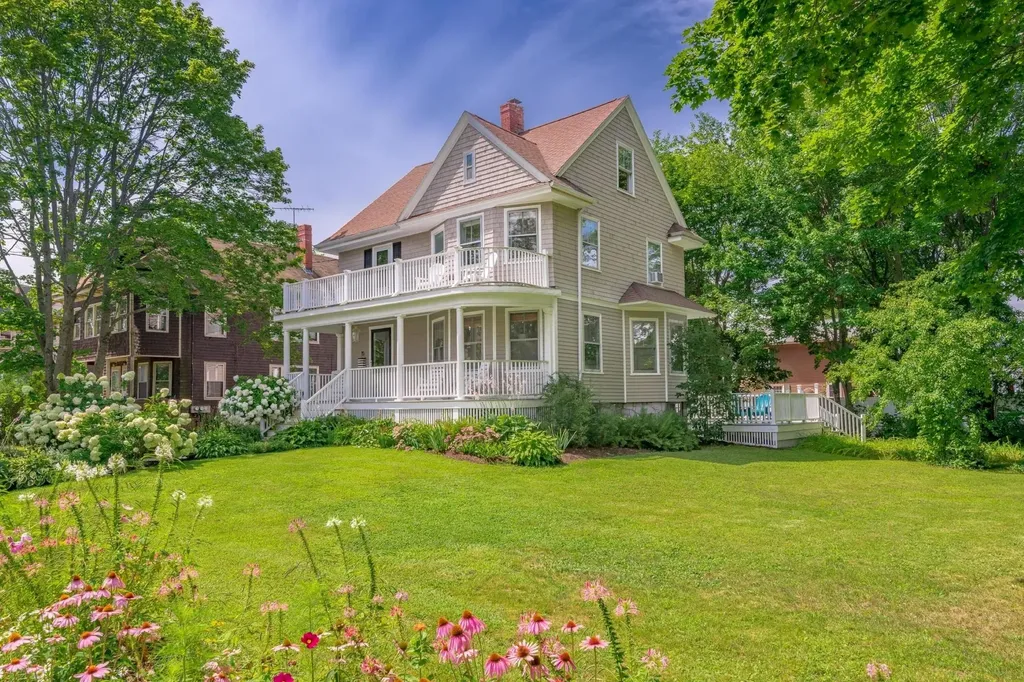 15 Mitton Street Portland ME 04102