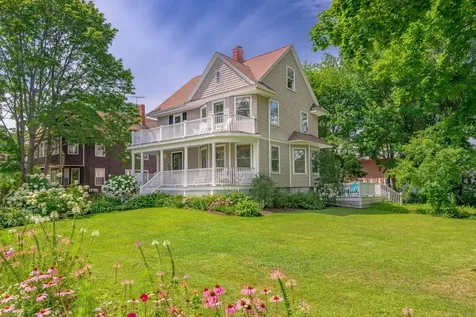 15 Mitton Street Portland ME 04102