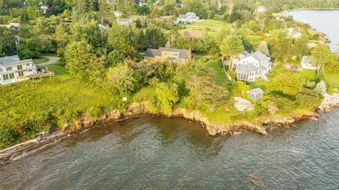 15 Shoreside Lane Searsport ME 04974