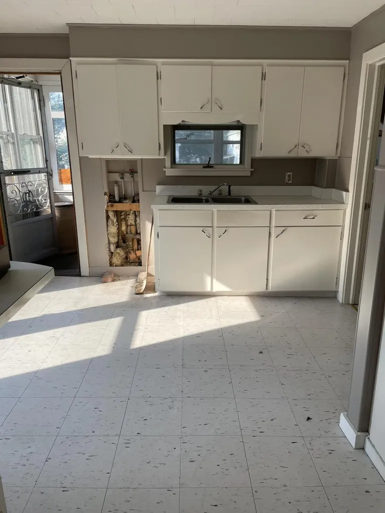 17 Falmouth Street Rumford ME 04276