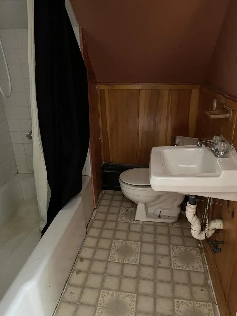 17 Falmouth Street Rumford ME 04276