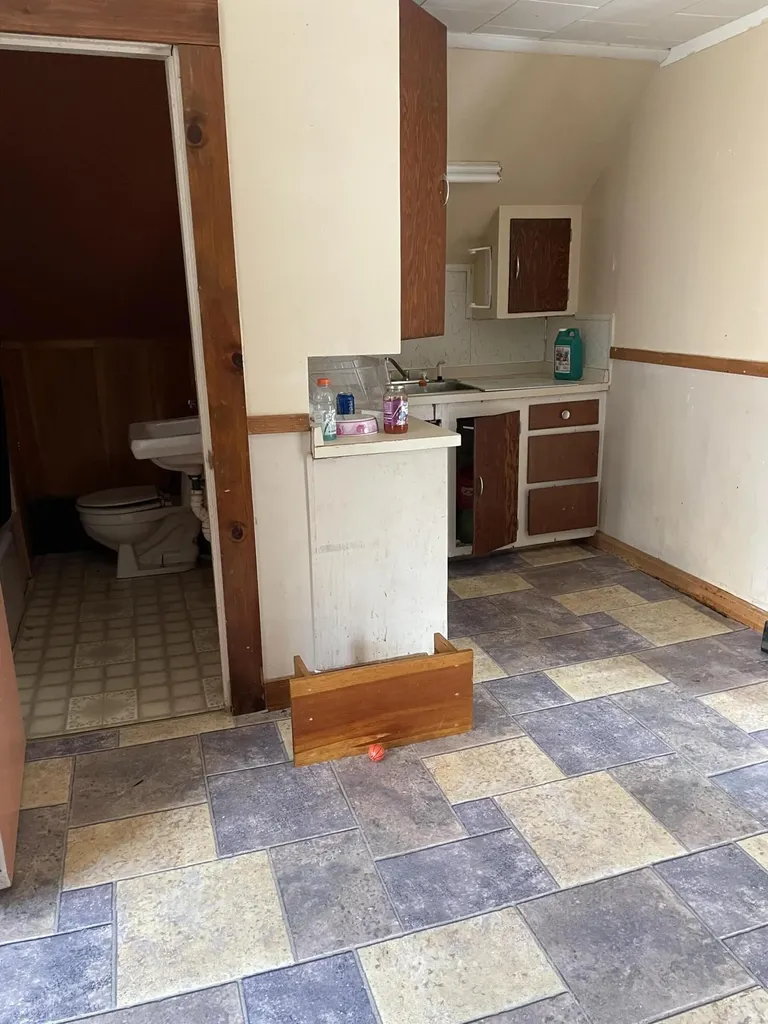 17 Falmouth Street Rumford ME 04276