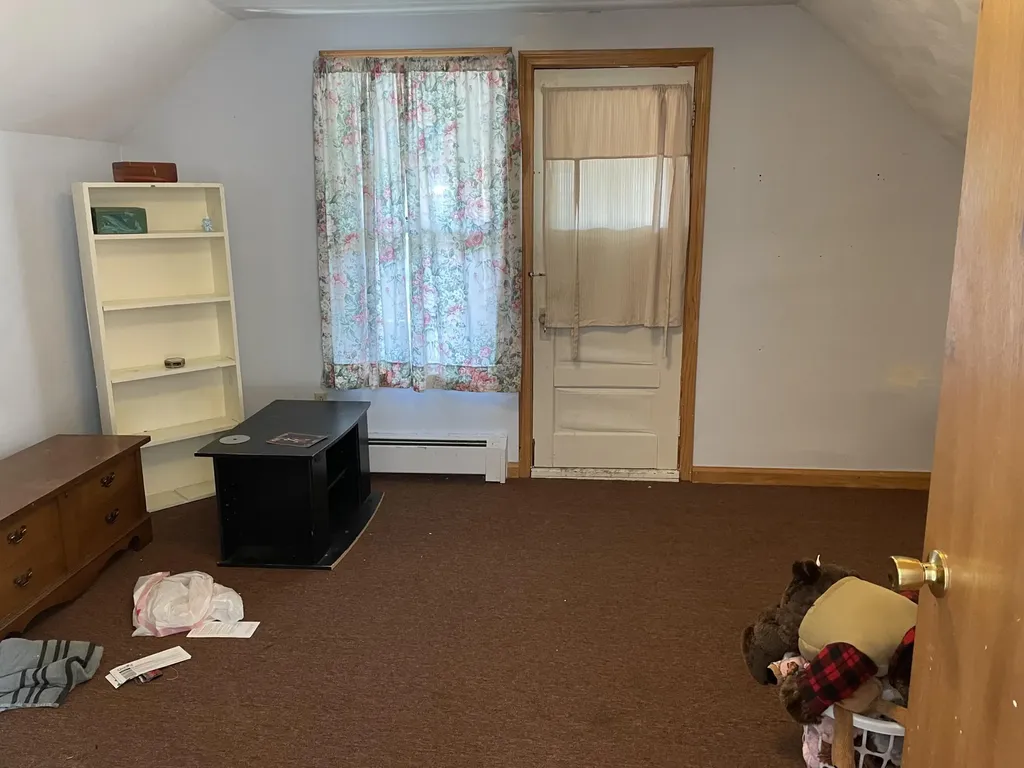 17 Falmouth Street Rumford ME 04276